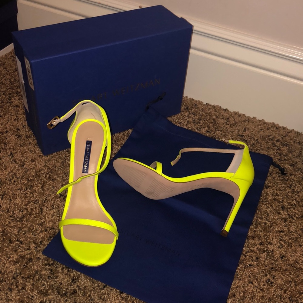 Stuart Weitzman neon nudistsong